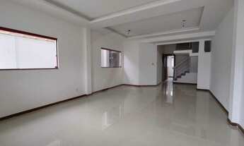 Imagem 4: Imobiliária Agatê Imóveis vende Casa Duplex em Itaipu - Niterói