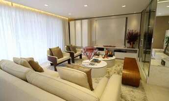 Imagem 2: Casa a venda no Morumbi em rua fechada com guarita