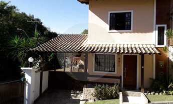 Imagem 2: Imobiliária Agatê Imóveis vende Casa em Condomínio - Várzea das Moças - Niterói