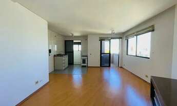 Imagem 2: Apartamento com 1 dormitório para alugar, 55 m² por R$ 2.636,81/mês - Centro - Curitiba/PR