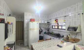 Imagem 3: Casa com Piscina a venda em Mongaguá