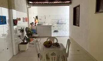 Imagem 7: Casa para aluguel e venda tem 200 metros quadrados com 4 quartos