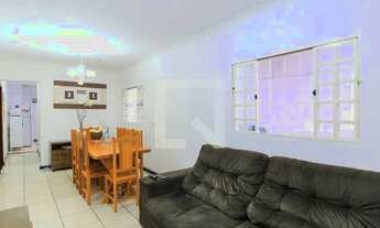 Imagem 2: Casa para Aluguel - Bosque dos Eucaliptos, 6 Quartos, 130 m2