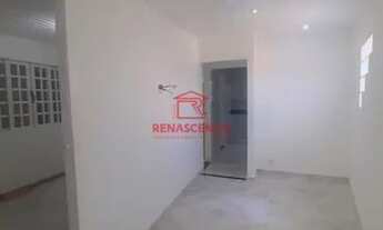 Imagem 4: CASA COM 2 QUARTOS E VARANDA NO TANQUE!