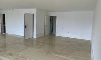 Imagem 3: Na Vila Nova Conceição com 235 m² sendo 3 suítes e 5 vagas - São Paulo