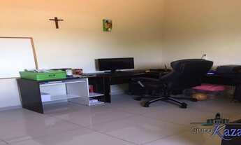 Imagem 3: Sobrado para venda tem 198 metros quadrados com 3 quartos