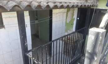 Imagem 2: QR 502 BARATO,URGENTE Sobrado so 260.000 02 casas ind, com 02 qts cada 02 LAJES sem cont