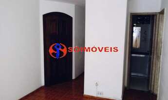 Imagem 2: Apartamento para venda tem 56 metros quadrados com 2 quartos em Copacabana - Rio de Janeir