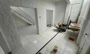 Imagem 6: Oportunidade Única - Imóvel Comercial/Residencial de Luxo!