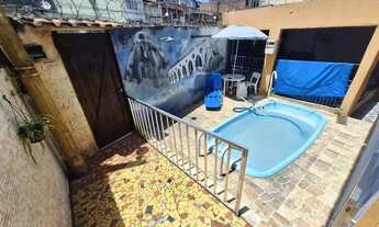 Imagem 2: Casa com piscina e churrasqueira. Terração e quintal coberto. Duque de Caxias