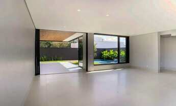 Imagem 2: Sobrado para venda com 350 metros quadrados com 3 quartos em Jardins França - Goiânia - GO