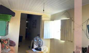 Imagem 4: Casa à venda em rua pública