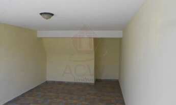 Imagem 2: CASA COM 2 DORMITÓRIOS (1 COM PLANEJADO), COZINHA PLANEJADA, CHURRASQUEIRA E 1 VAGA COBERT