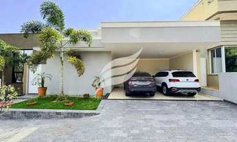 Imagem 3: Casa com piscina e placa fotovoltaica à venda no condomínio Mansour