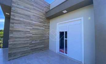 Imagem 6: Casa com Suíte e 3 Vagas em Localização Privilegiada