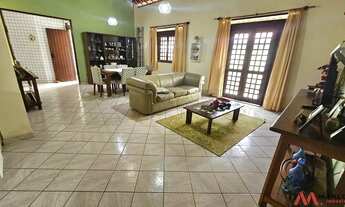 Imagem 5: Casa em Candelária, 4 quartos, sendo 2 suítes, próx ao TRT e ao Fórum, 300m²