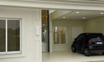 Imagem 4: Linda Casa Térrea estilo Neoclássica à venda no Condomínio Florais Chapada