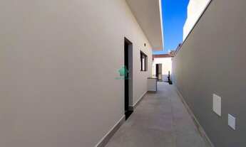 Imagem 2: Casa Alto Padrão 3 Suítes com Piscina em Condomínio Fechado