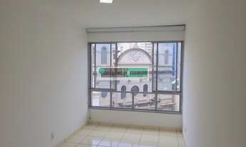 Imagem: Apto Recém Pintado. A 3 Quadras da Av