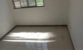 Imagem 3: Casa para aluguel com 2 quartos em Centro - Duque de Caxias - RJ