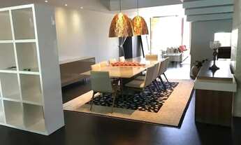 Imagem 7: Casa de condomínio para aluguel tem 600 metros quadrados com 4 quartos