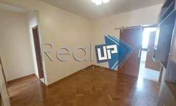 Imagem 3: Ótimo 2 quartos no Flamengo pronto para morar