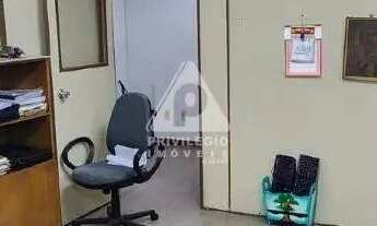 Imagem 3: Junçao de 3 Salas comerciais em Prédio coceituado no Centro do Rio de Janeiro