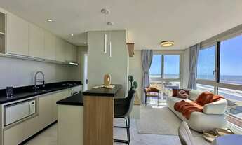 Imagem 3: Apartamento finamente mobiliado e decorado com uma vista panorâmica da praia e eterna préd