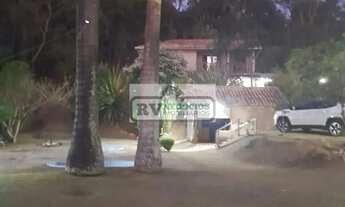 Imagem 4: TR_Imóvel a venda possui 200 metros quadrados com 5 quartos em Previdenciários - Juiz de F