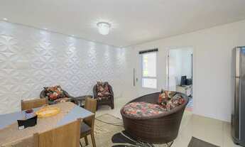 Imagem 3: Casa mobiliada com 2 quartos, vaga de garagem privativa e piscina no Residencial Amarílis