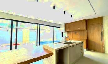 Imagem 2: Sobrado com 4 suites a venda no Jardins Madri