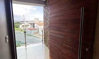 Imagem 3: Casa para Aluguel / Locação mobiliada 4 suítes no Condomínio do Lago em Goiânia