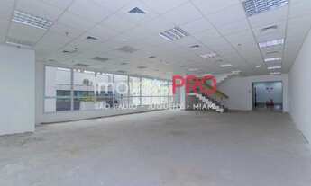 Imagem 2: Sala comercial de 335m², localizada em Moema, com 6 vagas