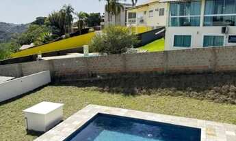 Imagem 4: Imóvel para venda possui 178 metros quadrados com 4 quartos