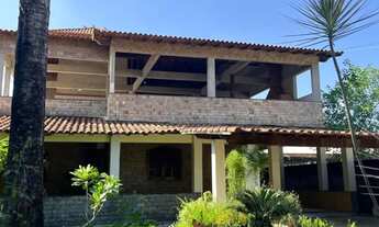 Imagem: Casa estilo colonial em Magé, 5 quartos