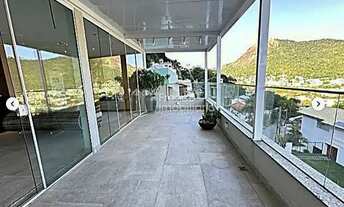 Imagem 6: Casa para venda possui 300 metros quadrados com 4 suites em São Francisco - Niterói - RJ