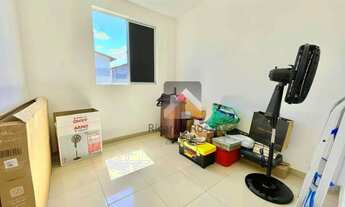 Imagem 6: Apartamento no Ouro Preto c/ 2 quartos, 2º andar e piso em porcelanato!!!