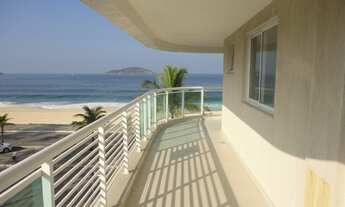 Imagem: Excelente apartamento de frente para a praia