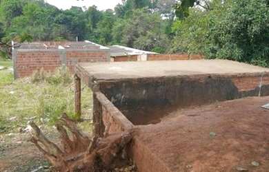 Imagem 2: Terreno no Jardim Panorama com 252 m²