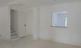 Imagem 5: Imobiliária Agatê Imóveis vende casa em condomínio de 215m² por R 760.000 - Itaipu - Niter