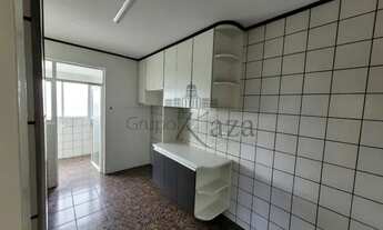 Imagem 4: Apartamento Padrão em Jacareí