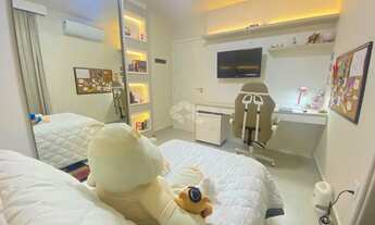 Imagem 7: Apartamento para venda possui 83 metros quadrados com 2 quartos em Canto - Florianópolis