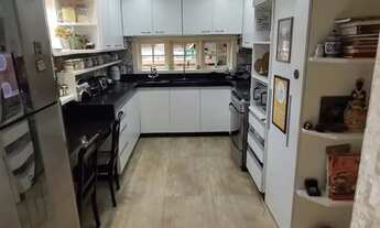 Imagem 5: Ótima Casa duplex com 5 suítes, área gourmet, churrasqueira, lounge, piscina e jacuzzi