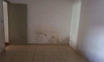 Imagem 4: Casa Antiga, com ótima estrutura com dois quartos, em uma ótima área. Imóvel para Reforma