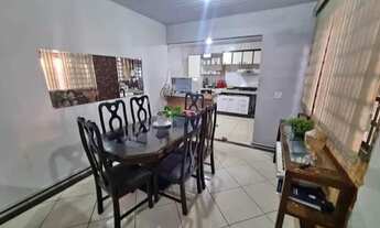 Imagem: VENDO CASA EM ITAPUÃ