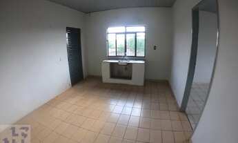 Imagem 3: Casa Residencial com 3 quartos para alugar por R$ 770.00, 10.00 m2 - JARDIM PARAISO - APUC