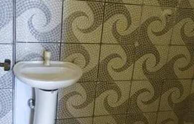 Imagem 2: ALUGO PONTO COMERCIAL/RUA PRINCIPAL/EXCELENTE LOCALIZAÇÃO/PARQUE 10 DE NOVEMBRO