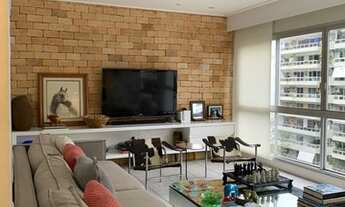 Imagem 7: RJ - Leblon - Alto Leblon - Apartamento Original 4 quartos Transformados em 3 Suites 170