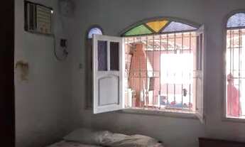 Imagem 2: Casa para aluguel e venda possui 200 metros quadrados com 3 quartos