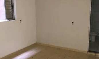 Imagem 3: Aluga se 2 cômodos com garagem